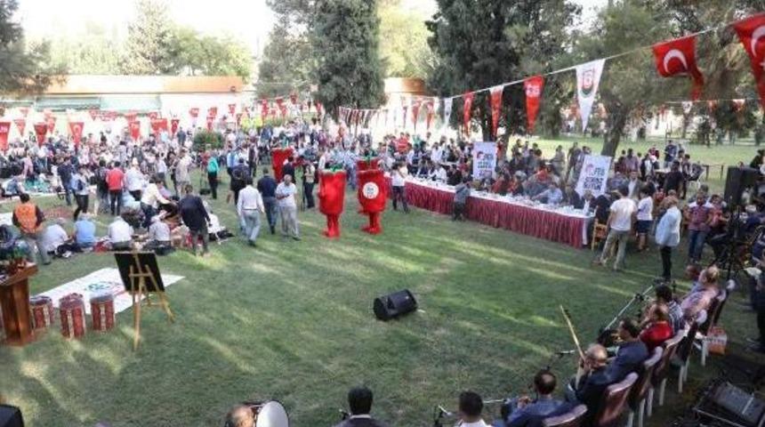 'isot Festivali'nde &Ccedil;if K&ouml;fte Ustaları Yarıştı