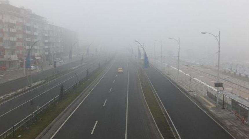 Malatya&rsquo;ya Yoğun Sis Altında