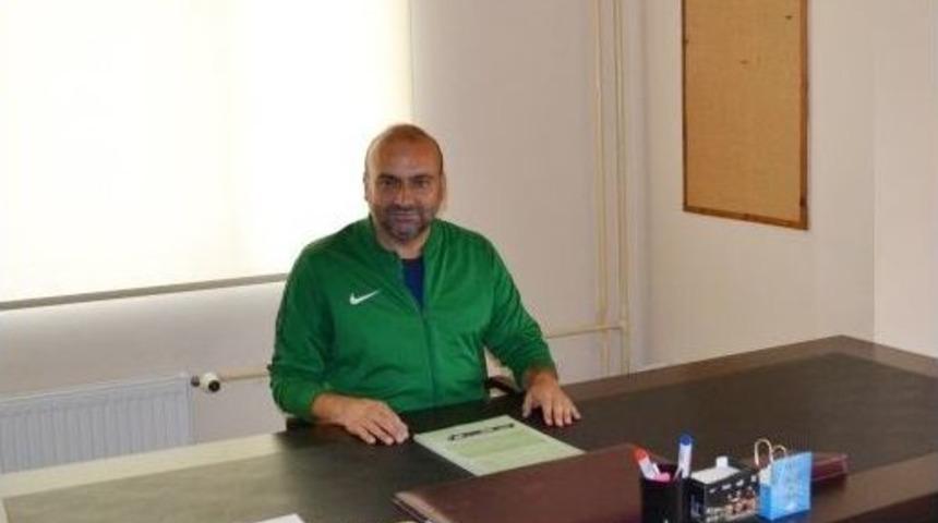 Mustafa Uğur: "iyi Futbolla Birlikte Galibiyetler Artacak"