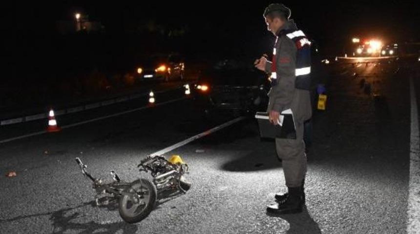 Otomobil, Elektrikli Bisiklete &Ccedil;arptı: 2 &Ouml;l&uuml;