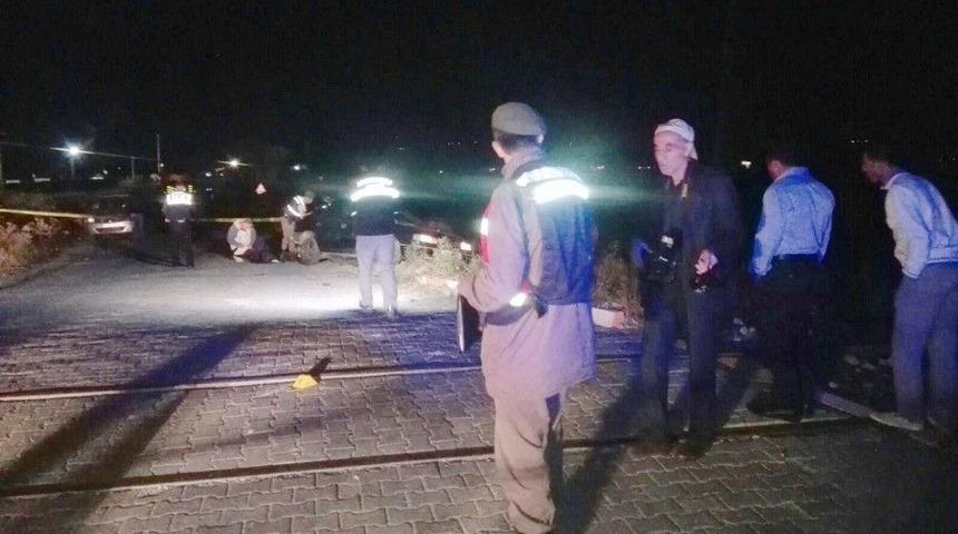 Germencik&rsquo;te Tren Kazası: 3 &Ouml;l&uuml;, 3 Yaralı