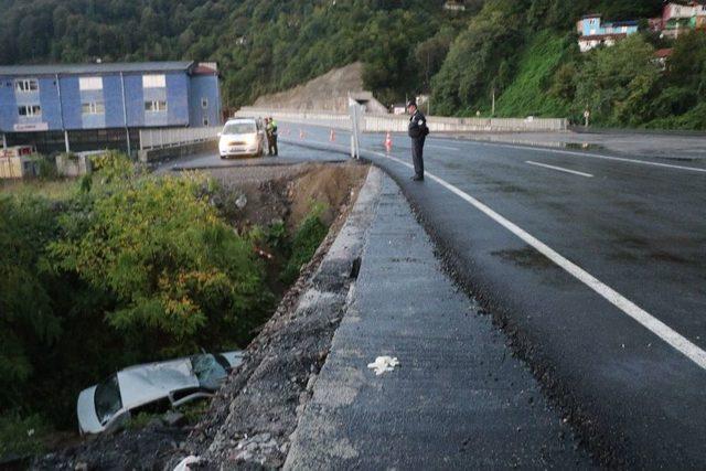 Hastaneye Giderken Hastanelik Oldular: 2 Yaralı