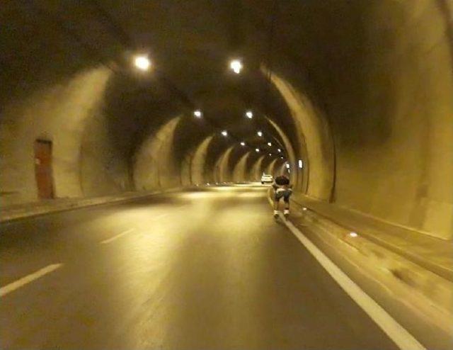 Patenli Gencin T&uuml;nelde Tehlikeli Yolculuğu 1