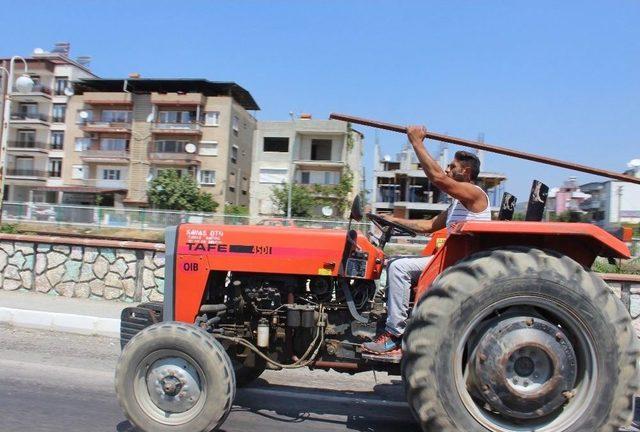 Aydın-izmir Karayolunda Trafik Manzaraları