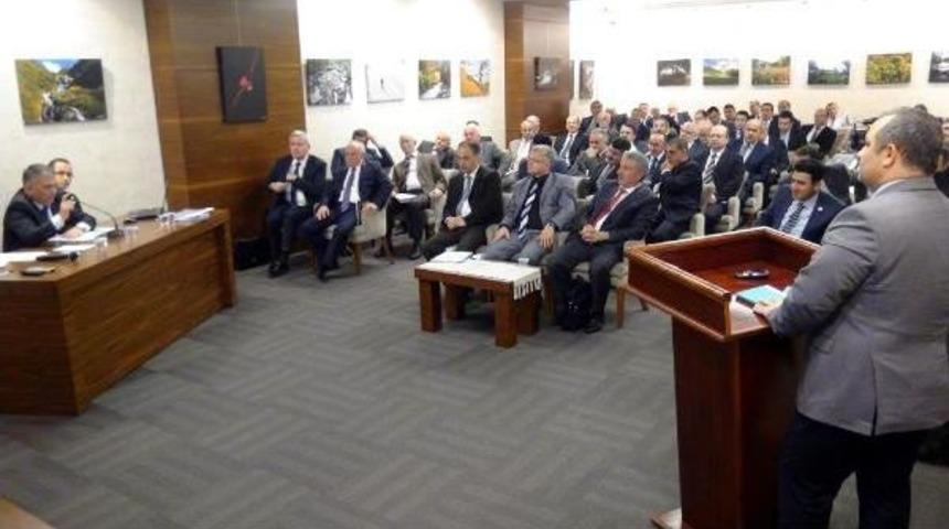 Rize Valisi, 4 G&uuml;nl&uuml;k Elektrik Kesintisini Eleştirdi 'vatandaş Sizi Sınıfta Bıraktı' Dedi