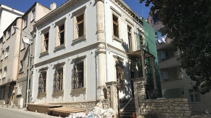 Tarihi Osmanlı Konağı Kurtuldu