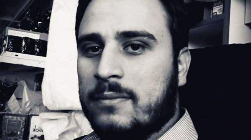 Otomobiline &Ccedil;arptılar Diye Ara&ccedil;tan İnen Genci Bı&ccedil;aklayarak &Ouml;ld&uuml;rd&uuml;ler