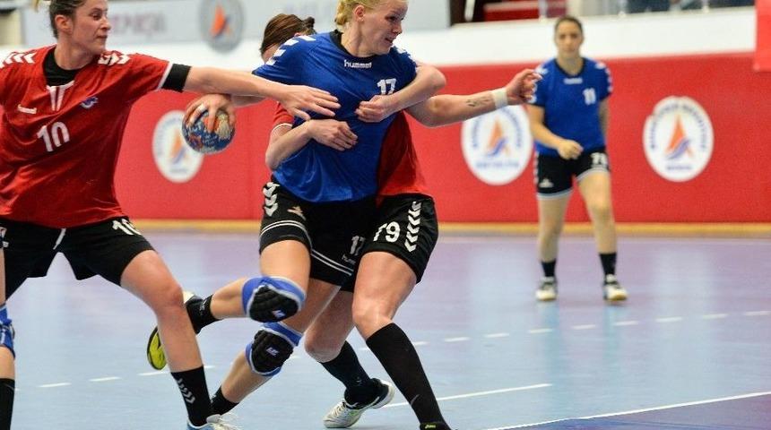 Muratpaşa 3&rsquo;te 3 Yaptı