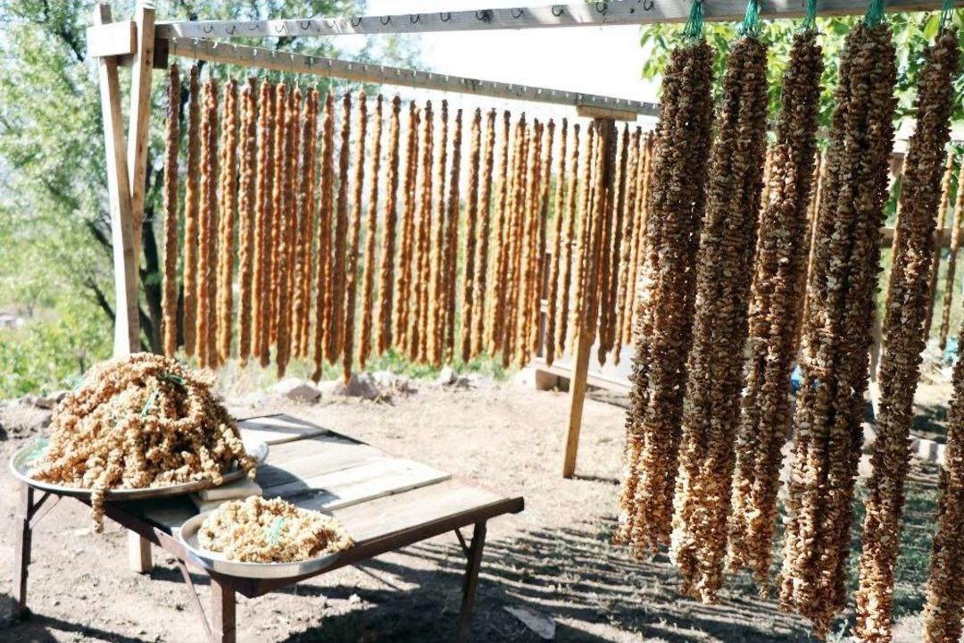 (&ouml;zel Haber) Kayseri&rsquo;de Ceviz Sucuğu Hazırlıklarına Başlandı