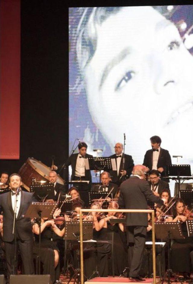 Zeki M&uuml;ren&rsquo;In Şarkılarını Filarmoni Orkestrası Seslendirecek 2