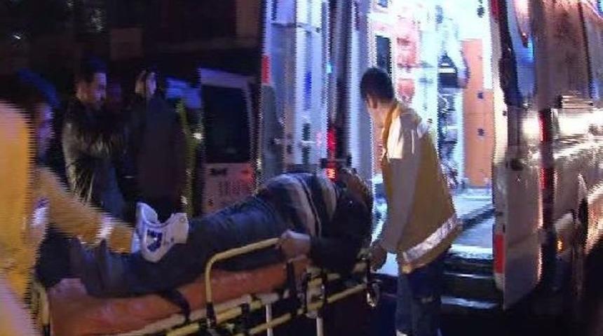 Makas Atan S&uuml;r&uuml;c&uuml; Y&uuml;z&uuml;nden 6 Ara&ccedil; Birbirine Girdi; 2 Yaralı