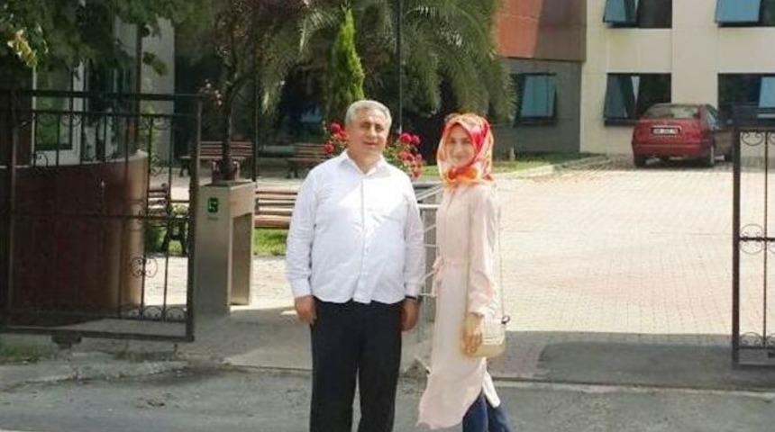 Baba Kız Aynı &Uuml;niversitede