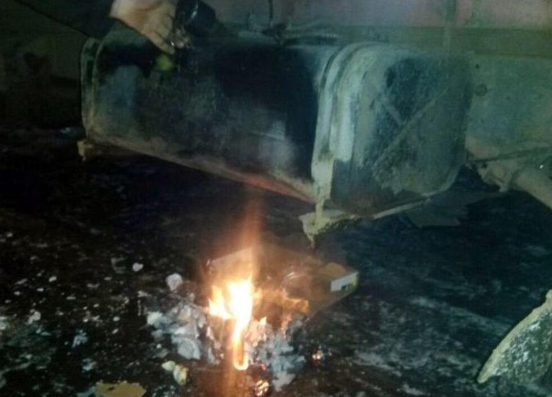 Ardahan&rsquo;da Seyir Halindeki Kamyonun Yakıt Deposu Dondu