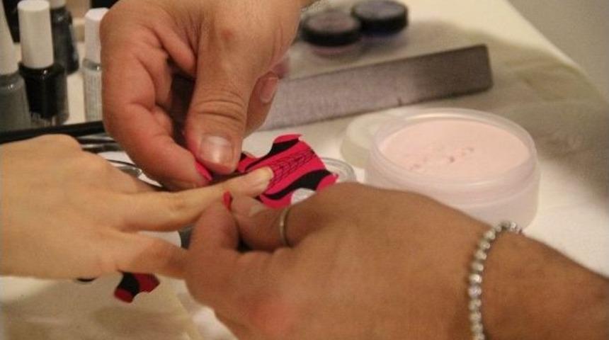 D&uuml;nya Starlarının Tırnak Tasarımcısından T&uuml;rk Kadınları Yorumu