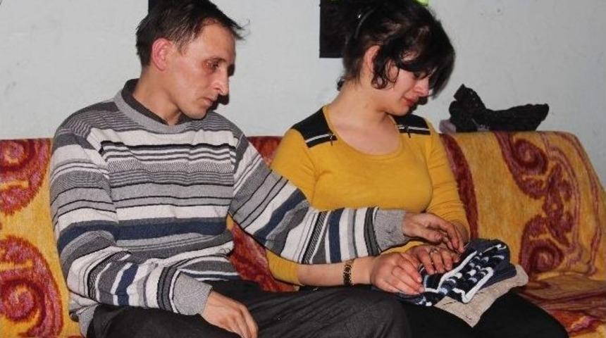 (&ouml;zel Haber) Maddi İmkansızlıklardan Dolayı Bebeklerini Yurda Yerleştirdiler