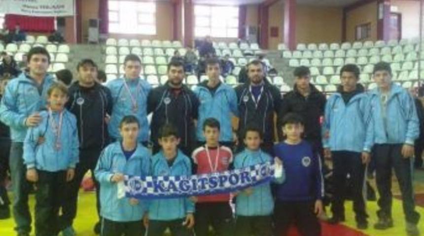 B&uuml;y&uuml;kşehirli G&uuml;reş&ccedil;iler Sivas&rsquo;tan 3 Bronzla D&ouml;nd&uuml;