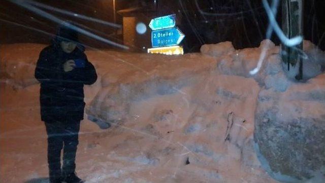 Oğlunun Gözleri Önünde Metrelerce Sürüklenerek Öldü