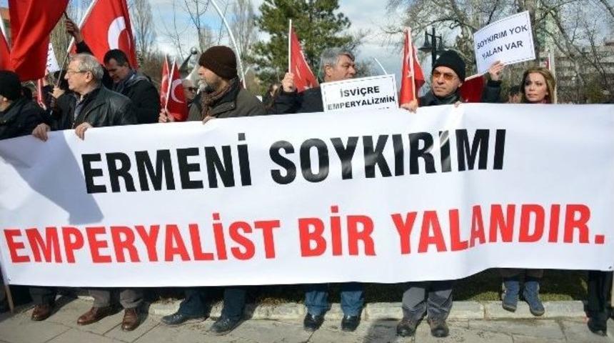 Başkent&rsquo;te Perin&ccedil;ek Davası Protesto Edildi