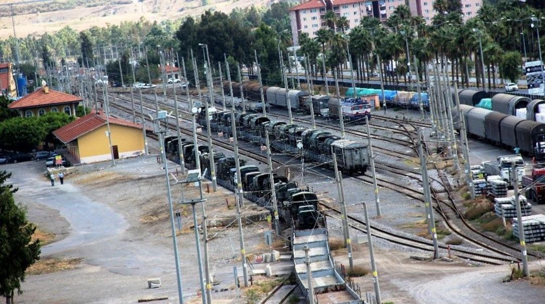 Tsk&rsquo;nın Hatay&rsquo;a Sevkiyatı S&uuml;r&uuml;yor