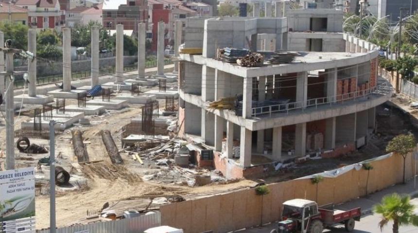 Adem Yavuz Modern Kapalı Pazaryeri Yükseliyor