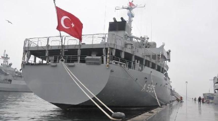 Donanmadan İzmit K&ouml;rfezi'nde Eğitim Tatbikatı