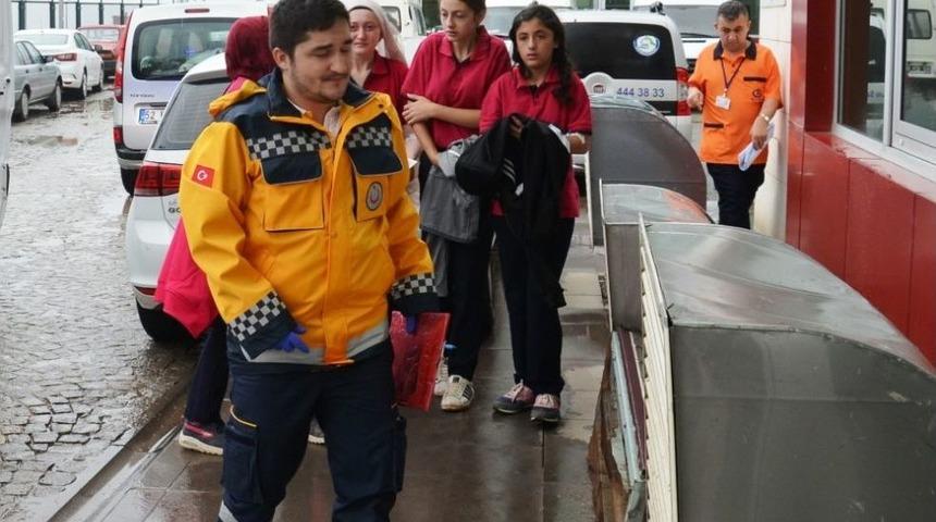 Fatsa&rsquo;da 4 &Ouml;ğrenci Zehirlenme Ş&uuml;phesiyle Hastaneye Kaldırıldı