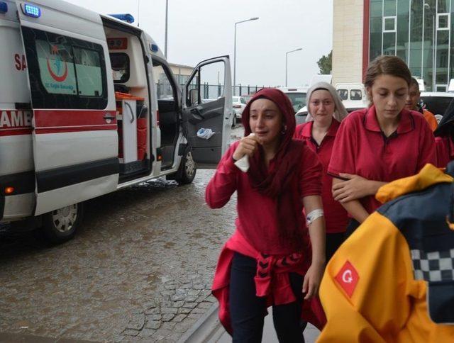 Fatsa’da 4 Öğrenci Zehirlenme Şüphesiyle Hastaneye Kaldırıldı