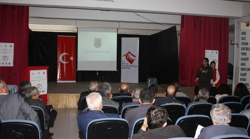 Ulus&rsquo;ta Muhtarlara Eğitim Verildi