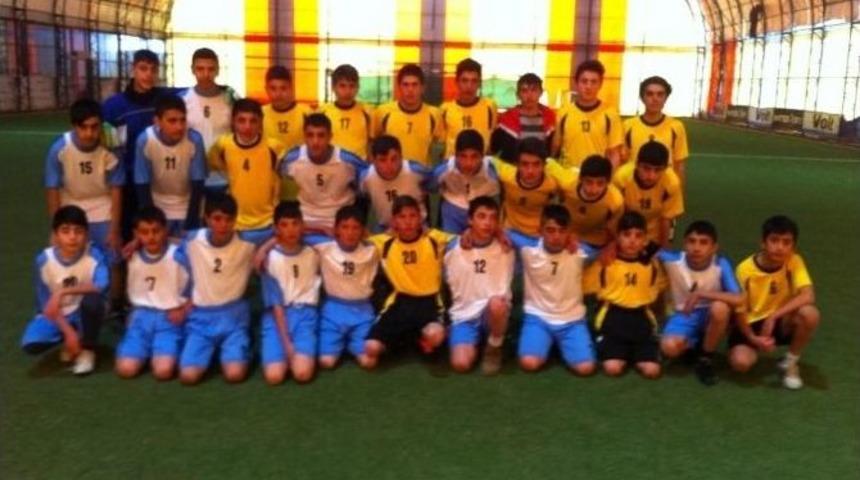 Paland&ouml;ken Belediyesi Spor Kul&uuml;b&uuml; &rsquo; Futbolda Altyapı Se&ccedil;meleri Yaptı