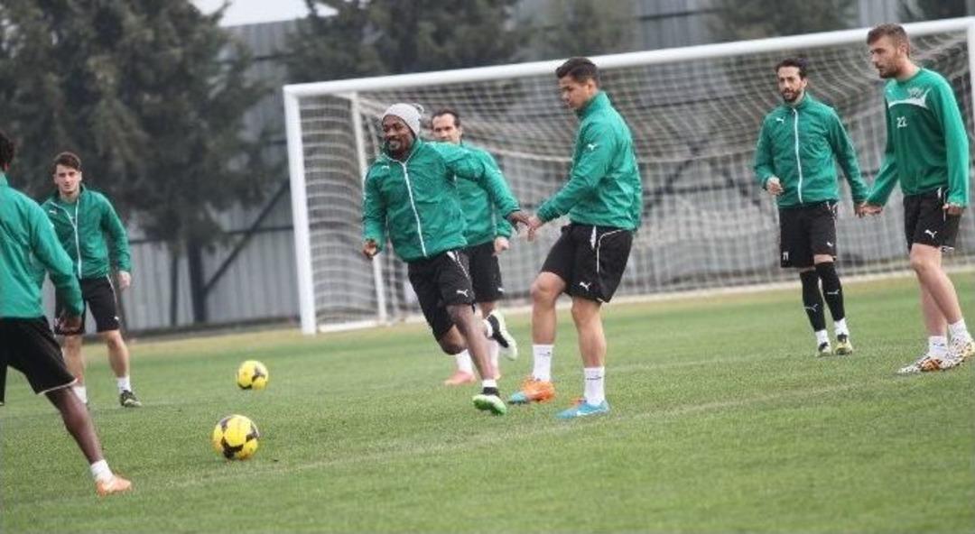 Akhisar Belediyespor, Balıkesirspor Ma&ccedil;ı Hazırlıklarına Başladı