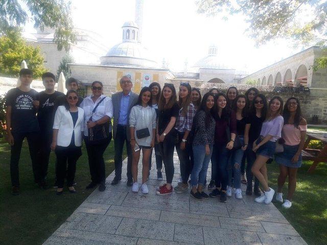 T&uuml; &Ouml;ğrencilerine Oryantasyon Programı D&uuml;zenlendi 1