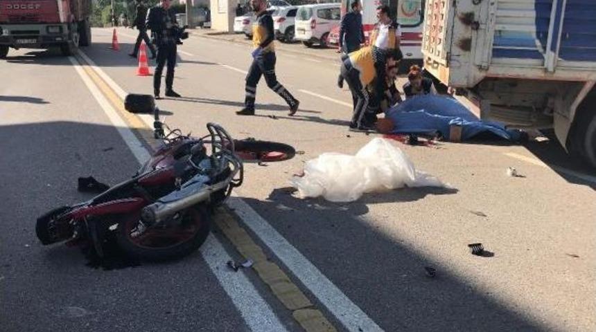 Yaser Motosikletiyle Yaptığı Kazada &Ouml;ld&uuml;, Arkadaşı Yaralandı