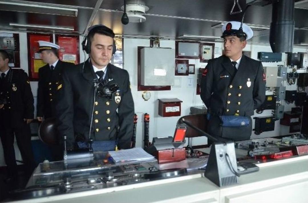 Donanma Tatbikatı Nefesleri Kesti