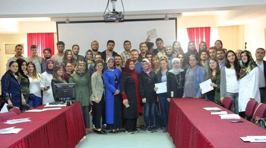 Van&rsquo;da &lsquo;yenidoğan Bebek Canlandırma&rsquo; Eğitimi