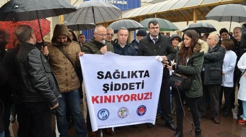 &Ccedil;ocuk Doktoruna &Ccedil;irkin Saldırı