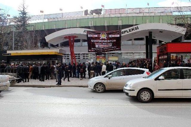 Eskişehirspor-galatasaray Maçına Sayılı Saatler Kaldı