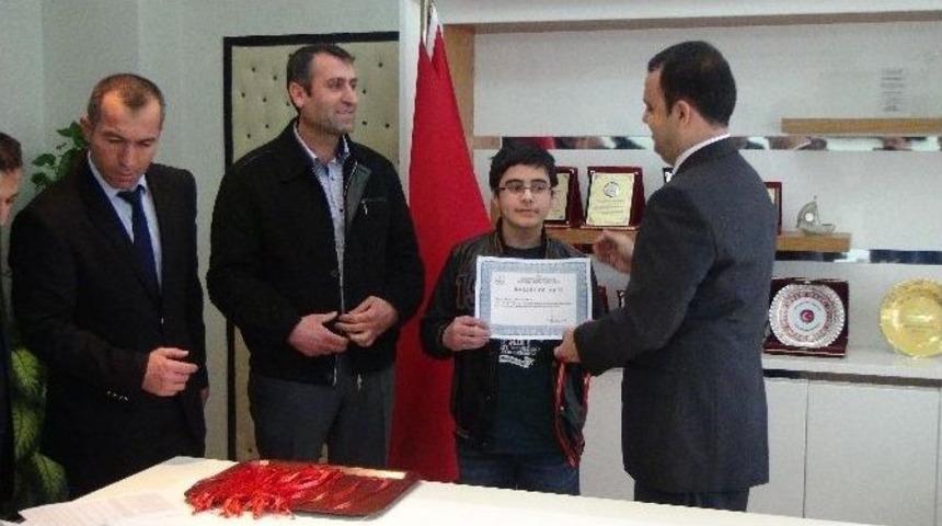 Teog Sınavında Dereye Giren 36 &Ouml;ğrenci &Ouml;d&uuml;llendirildi