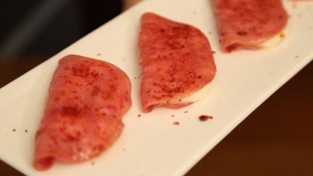 Hellim peynirli kahvaltı sunumu nasıl yapılır?