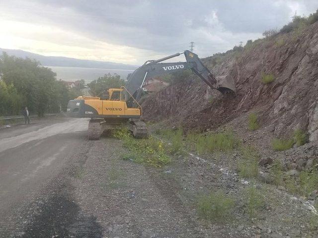 Körfez Belediyesi Bakım Ve Onarım Çalışmalarına Devam Ediyor