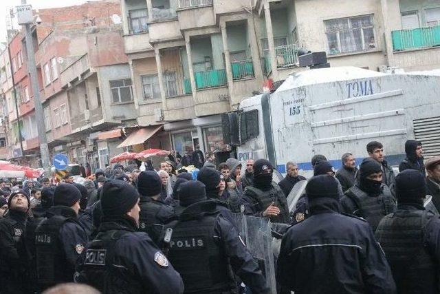 Suriye’de Öldürülen Kadın Pkk’lı Siirt’te Defnedildi