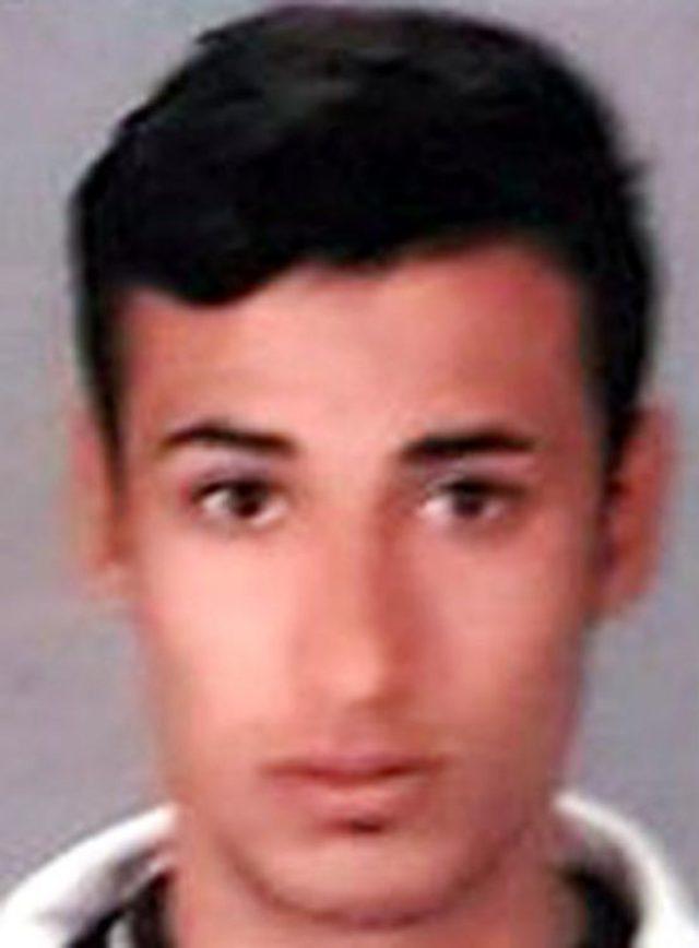 Eşini Dövmesine Engel Olmak Isteyen Iki Oğlunu Bıçakladı 2