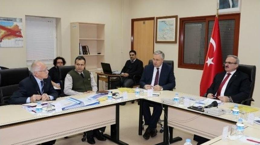 Bursa Valisi Deprem Tecr&uuml;belerini Anlattı