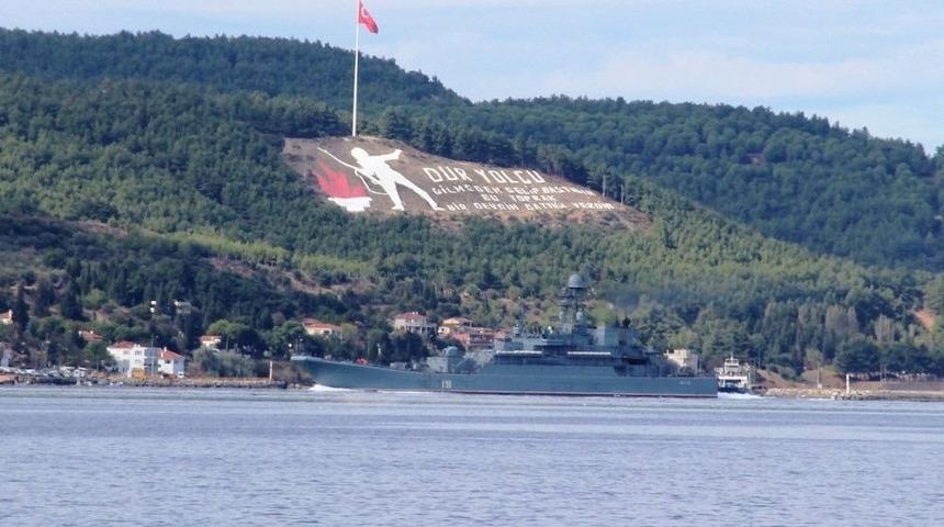 Rus Savaş Gemisi &Ccedil;anakkale Boğazı&rsquo;ndan Ge&ccedil;ti