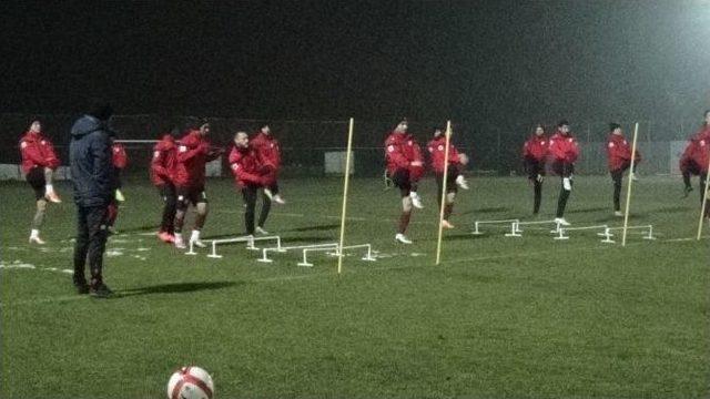 Ümit Özat, Antalyaspor Kulübüne Cevap Vermeye Hazırlanıyor