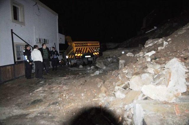 Bodrum’da İstinat Duvarı Çöktü