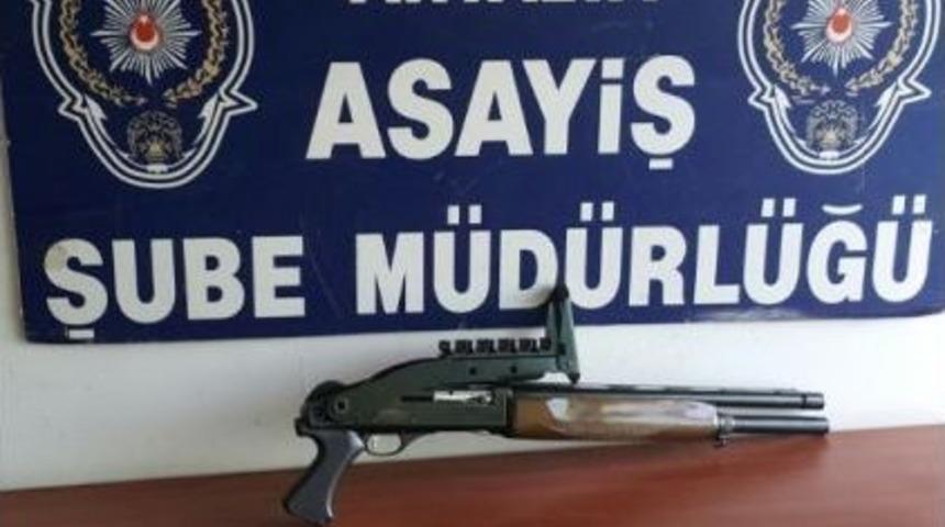 Antalya&rsquo;da Hırsızlık Operasyonu: 3 G&ouml;zaltı