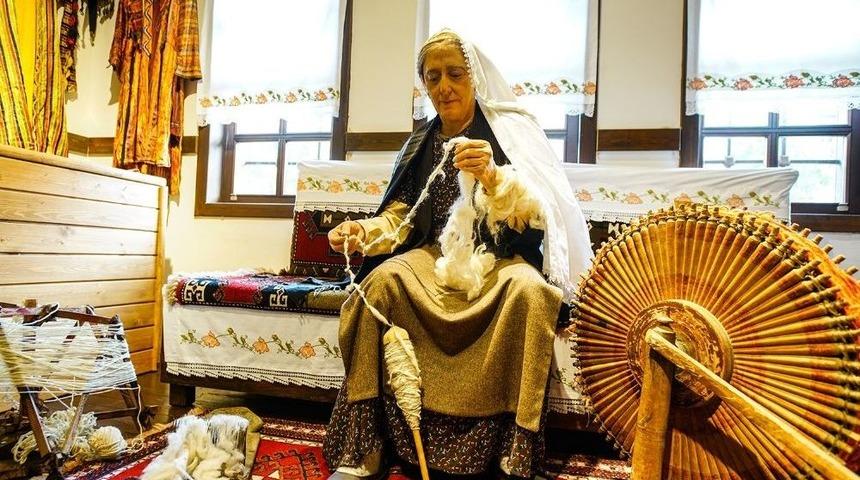 Malatya K&uuml;lt&uuml;r Evini Bakan Numan Kurtulmuş A&ccedil;acak