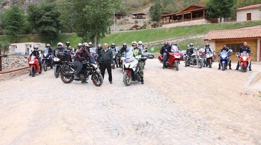 Kayseri Motosiklet Kul&uuml;b&uuml; Yahyalı&rsquo;ya Gezi D&uuml;zenledi