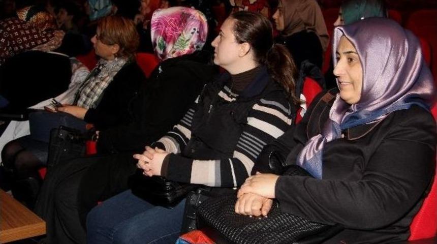 &rsquo;doktor Anneler Yetiştirme&rsquo; Semineri D&uuml;zenlendi