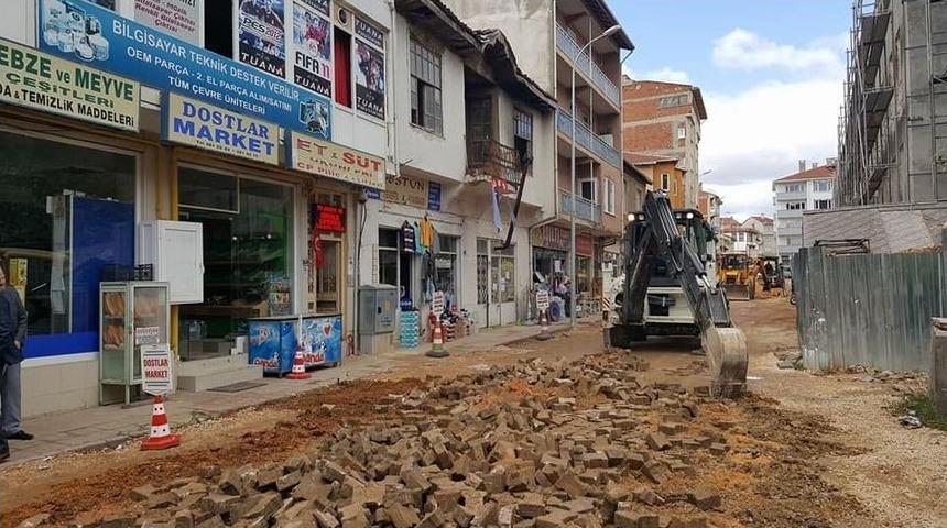 Pazaryeri İş Ticaret Ve K&uuml;lt&uuml;r Merkezi&rsquo;nin Kanalizasyon &Ccedil;alışmaları Başladı